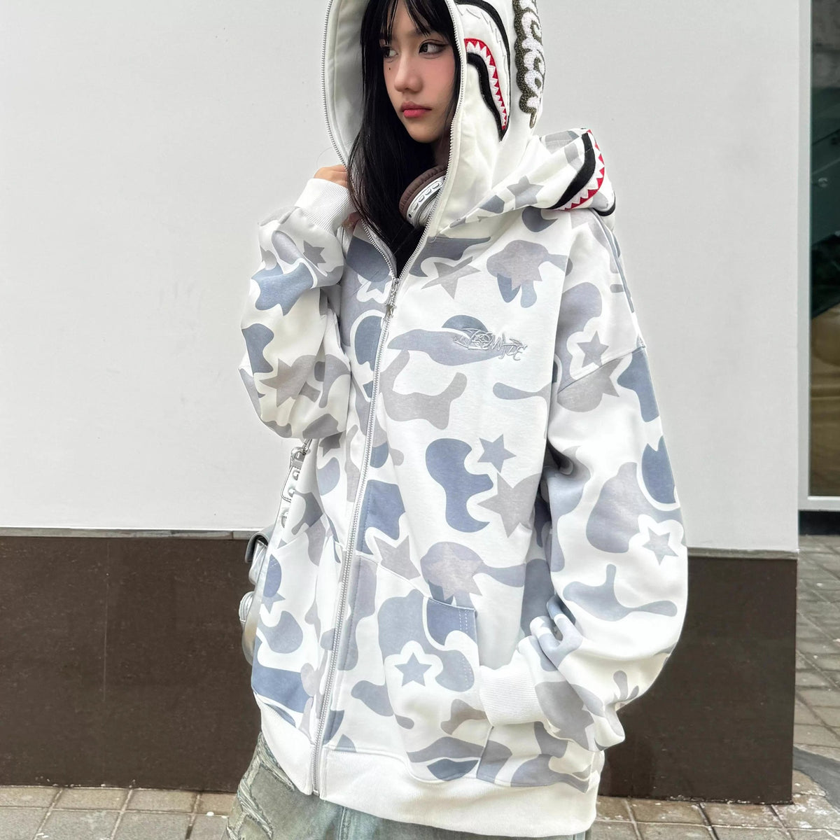 Sudadera con capucha y cierre de cremallera, estampado de tiburón y camuflaje, unisex, edición limitada
