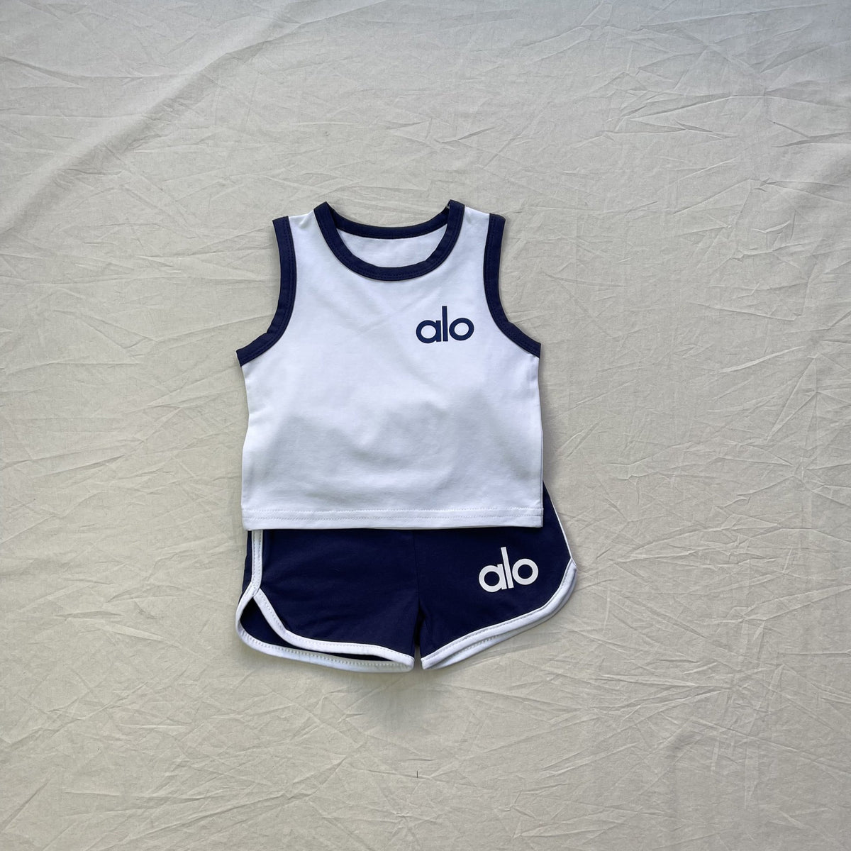 ALO Children's vest set thin