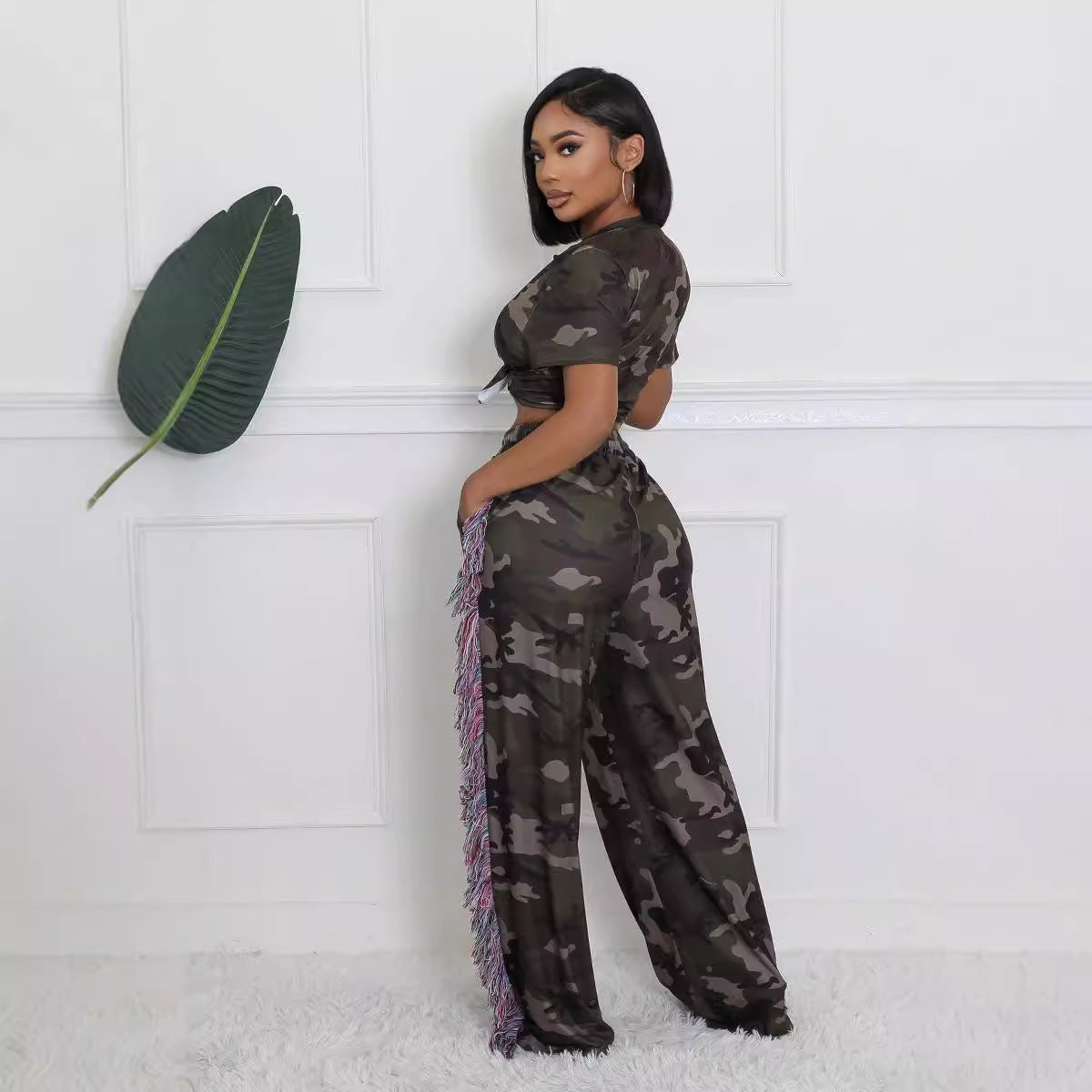 Crop top with high waist, tassel pockets, wide leg pants, camouflage suit