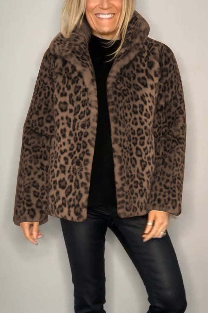 abrigos de piel con estampado de leopardo