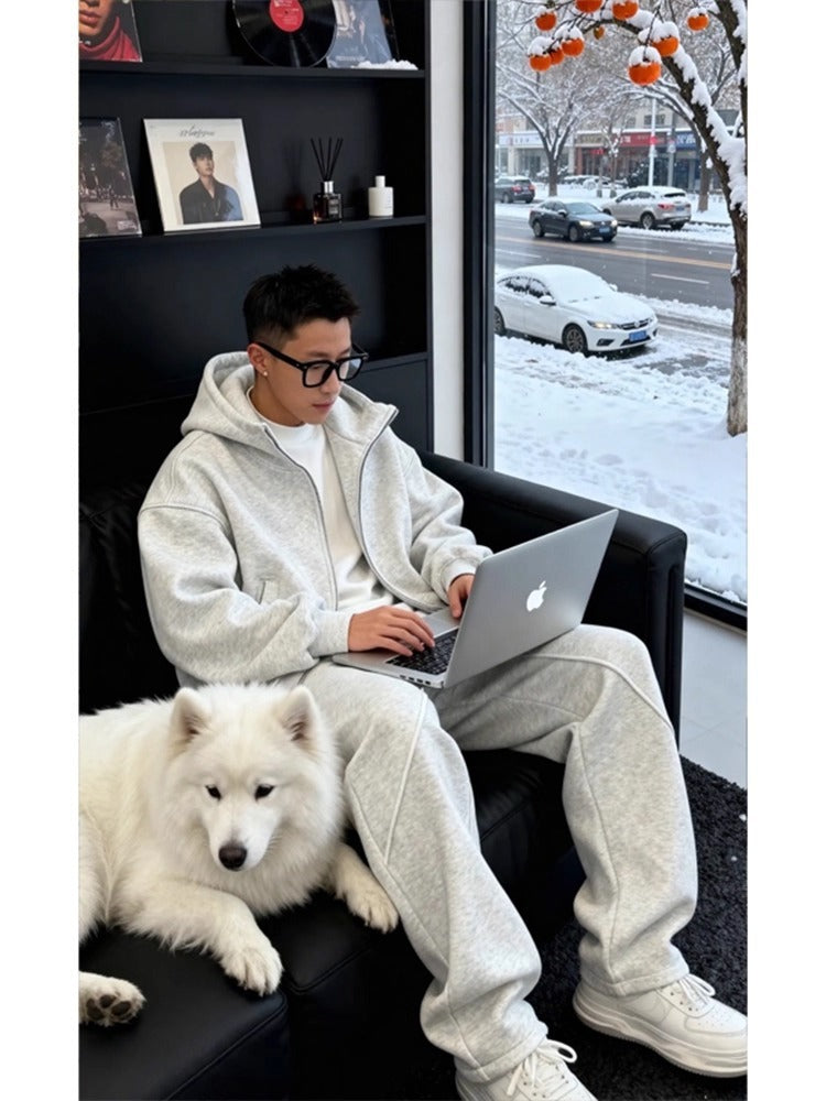 NO LA BAJE' Mens Casual Hooded Sweatshirt and Pants Set. Lo casual tambien tiene estilo, abrigo con capucha y pantalon al estilo New york City.