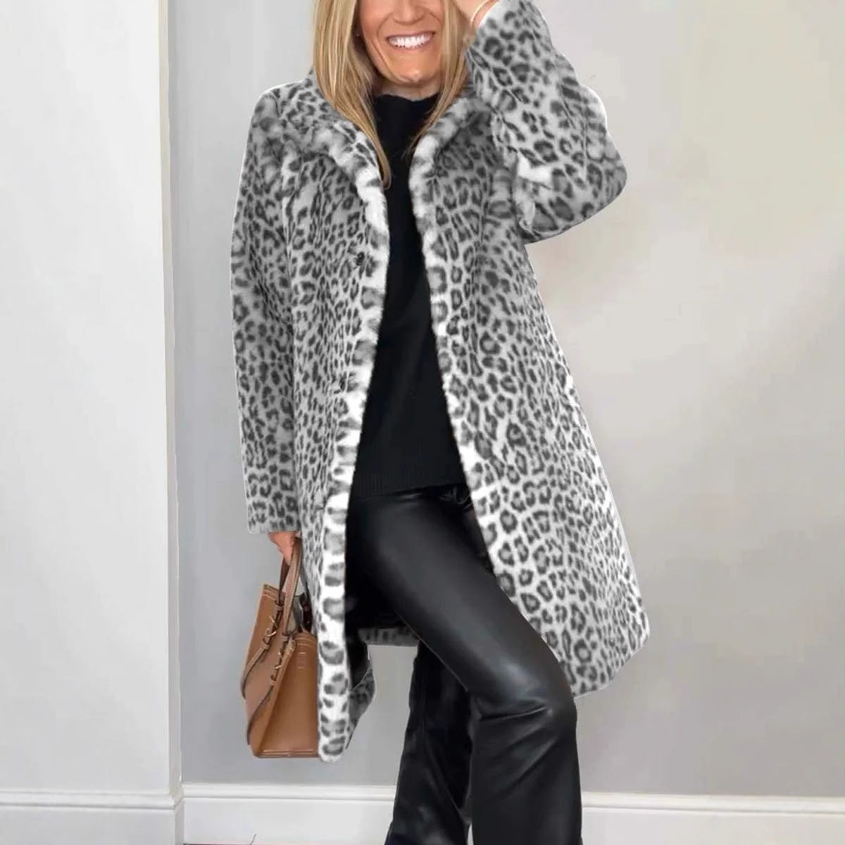 abrigos de piel con estampado de leopardo