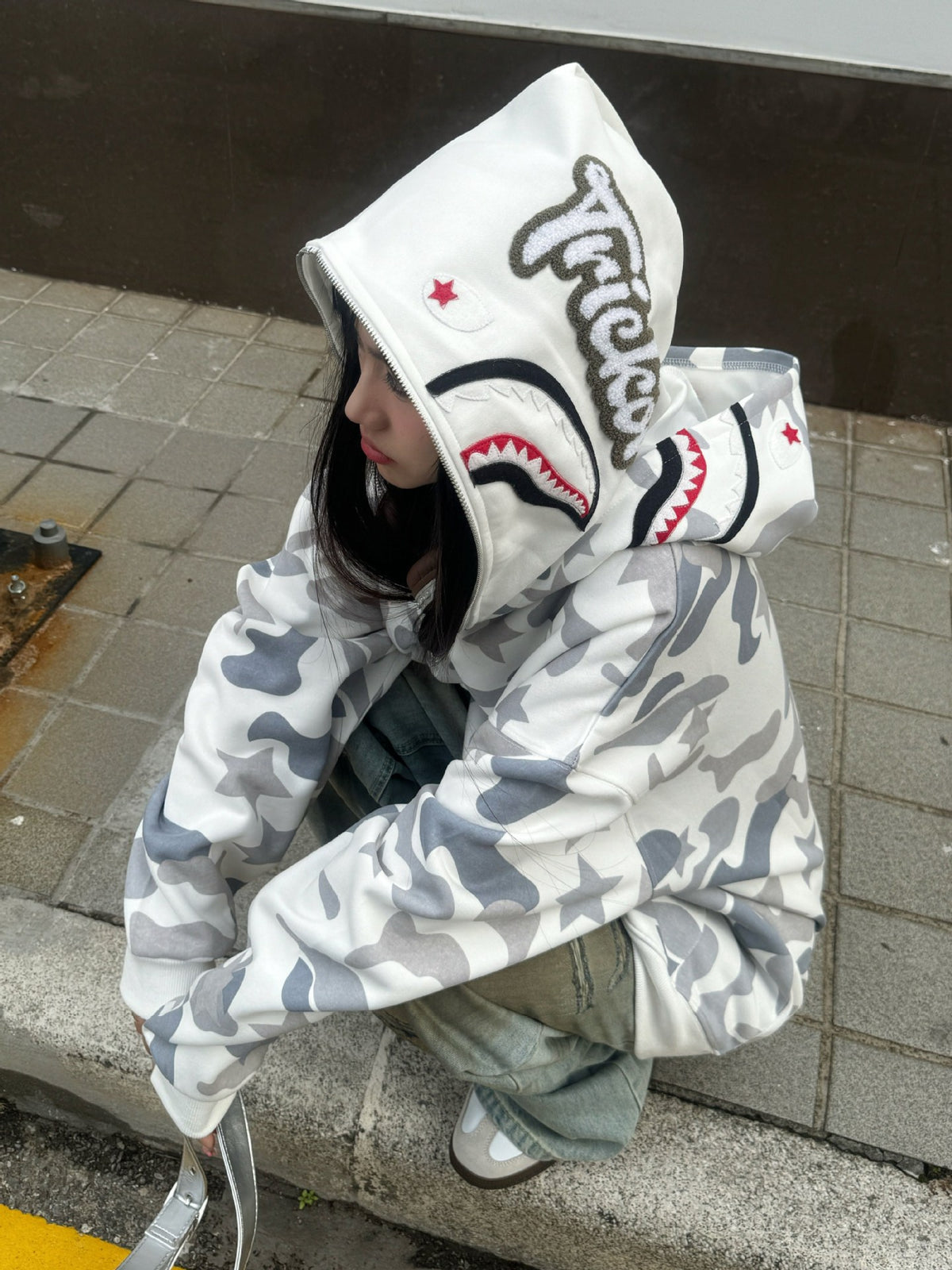 Sudadera con capucha y cierre de cremallera, estampado de tiburón y camuflaje, unisex, edición limitada